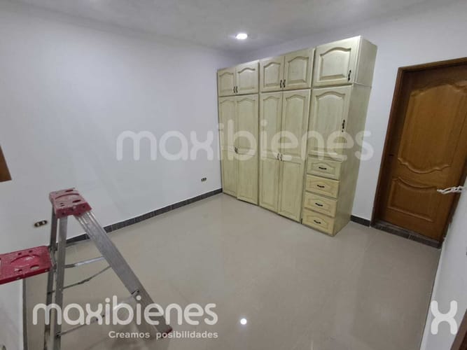Casa de 2 alcobas en arriendo en Los Colores, Medellín, 90 m² · foto 6 de 15