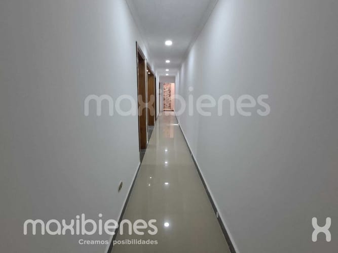 Casa de 2 alcobas en arriendo en Los Colores, Medellín, 90 m² · foto 9 de 15