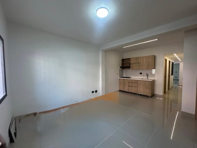 Apartamento de 2 alcobas en arriendo en Las Casitas, Envigado, 65 m² · foto 3 de 19