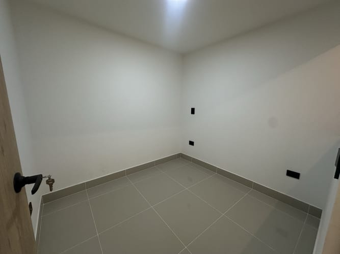Apartamento de 2 alcobas en arriendo en Las Casitas, Envigado, 65 m² · foto 9 de 19