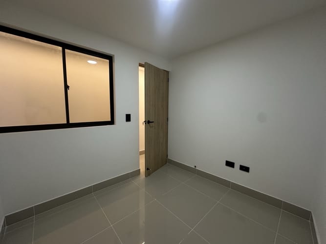 Apartamento de 2 alcobas en arriendo en Las Casitas, Envigado, 65 m² · foto 10 de 19