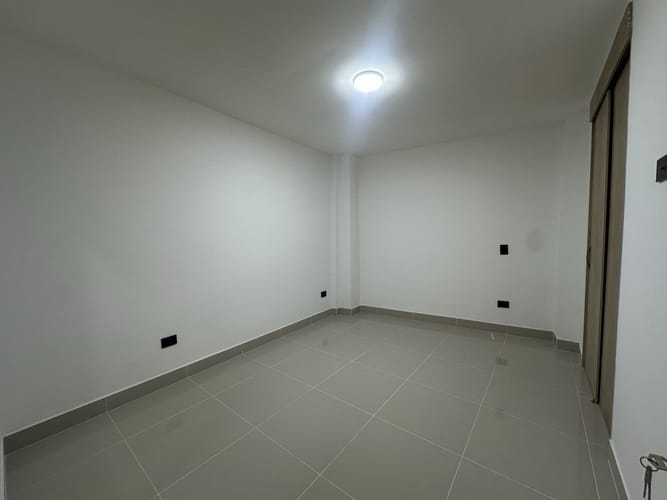 Apartamento de 2 alcobas en arriendo en Las Casitas, Envigado, 65 m² · foto 14 de 19