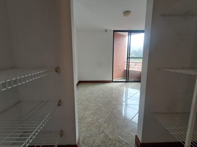 Apartamento de 3 alcobas en venta en El Trianon, Itagüí, 135 m² · foto 16 de 24