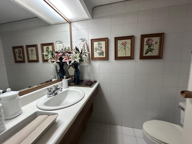 Apartamento de 4 alcobas en venta en El Poblado, Medellín, 242 m² · foto 18 de 19