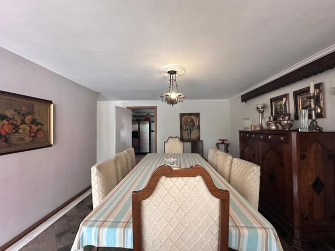 Apartamento de 4 alcobas en venta en El Poblado, Medellín, 242 m² · foto 5 de 19