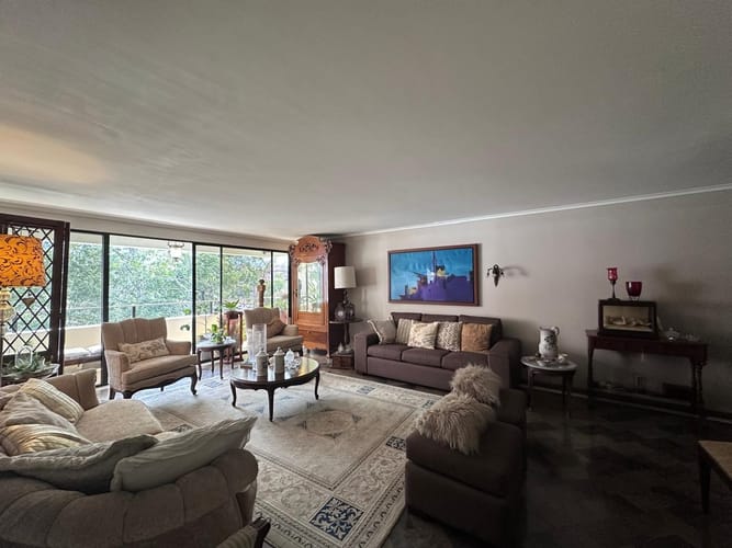 Apartamento de 4 alcobas en venta en El Poblado, Medellín, 242 m² · foto 2 de 19