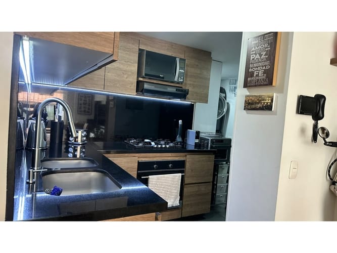 Apartamento de 2 alcobas en venta en Santa Paula, Bogotá, 63 m² · foto 3 de 10