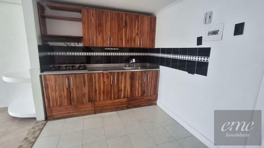 Casa de 4 alcobas en arriendo en Belén Rincón, Medellín, 110 m² · foto 3 de 12