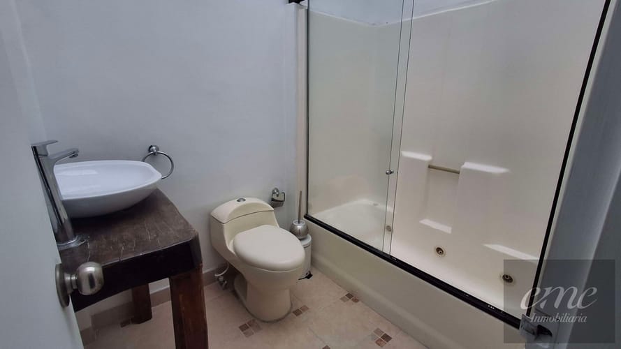 Casa de 4 alcobas en arriendo en Belén Rincón, Medellín, 110 m² · foto 7 de 12
