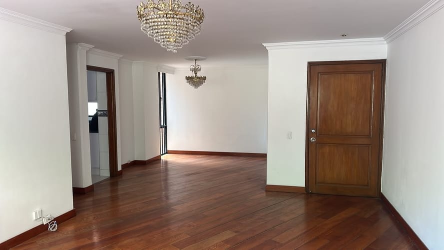 Apartamento de 3 alcobas en venta en Niza, Bogotá, 104 m² · foto 11 de 24