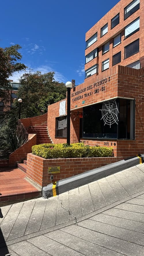 Apartamento de 3 alcobas en venta en Niza, Bogotá, 104 m² · foto 3 de 24