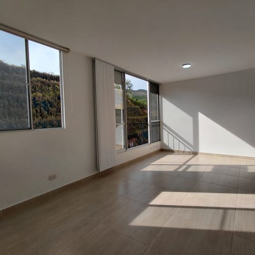 Apartamento de 2 alcobas en arriendo en Zona Industrial, Yumbo, 52 m² · foto 6 de 24