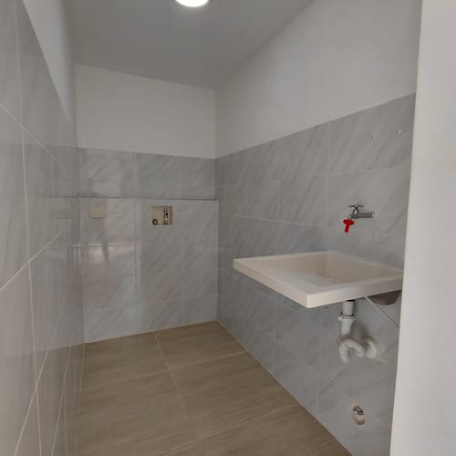 Apartamento de 2 alcobas en arriendo en Zona Industrial, Yumbo, 52 m² · foto 9 de 24