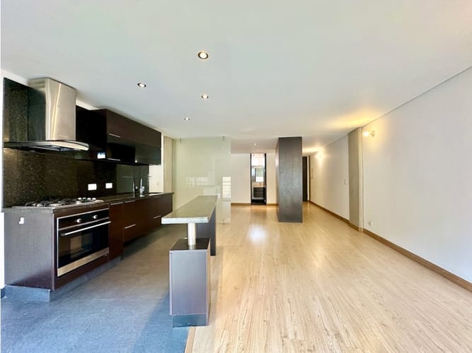 Apartaestudio en venta en Chapinero Alto, Bogotá, 52 m² · foto 9 de 21