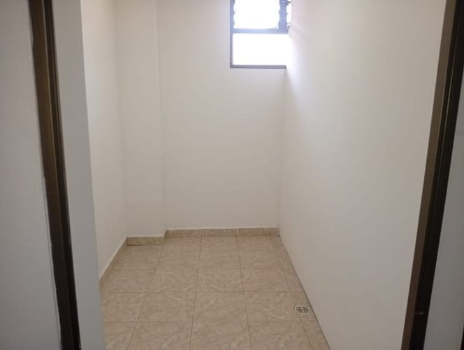 Apartamento de 2 alcobas en arriendo en Las Violetas, Medellín, 51 m² · foto 3 de 12