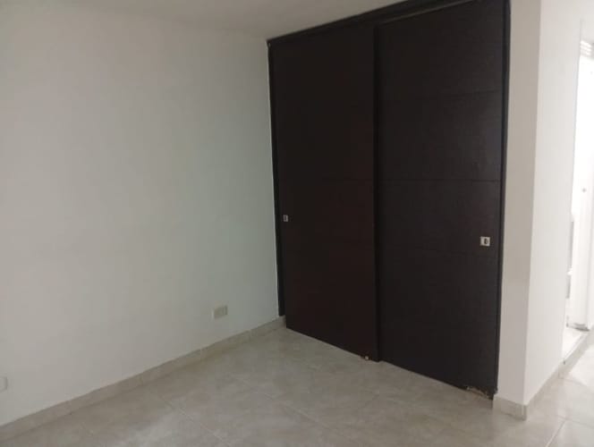 Apartamento de 2 alcobas en arriendo en Las Violetas, Medellín, 51 m² · foto 8 de 12