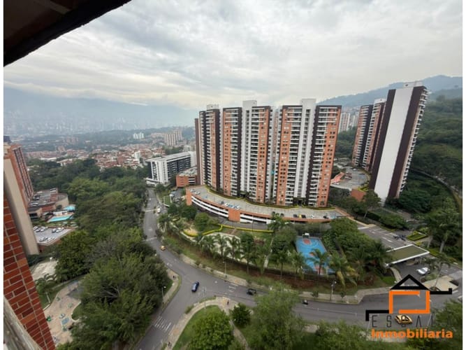 Apartamento de 2 alcobas en arriendo en Loma De Los Bernal, Medellín, 60 m² · foto 8 de 15
