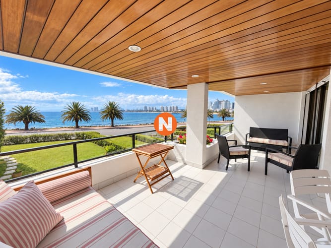 Hermoso Apartamento en Primera Línea ubicado en el Puerto · Foto 2