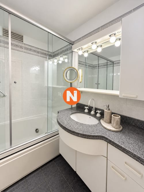 Hermoso Apartamento en Primera Línea ubicado en el Puerto · Foto 7