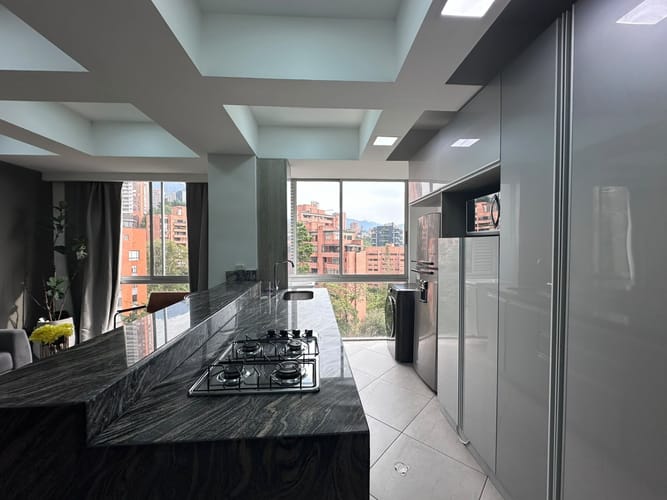 Apartamento de 2 alcobas en arriendo en El Poblado, Medellín, 63 m² · foto 7 de 19