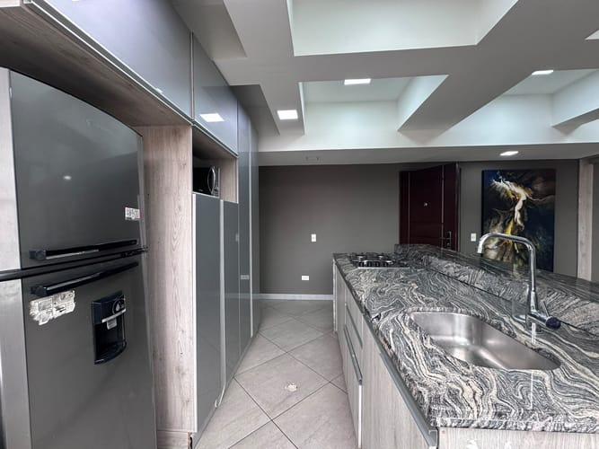Apartamento de 2 alcobas en arriendo en El Poblado, Medellín, 63 m² · foto 9 de 19