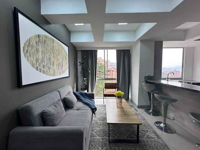 Apartamento de 2 alcobas en arriendo en El Poblado, Medellín, 63 m² · foto 4 de 19