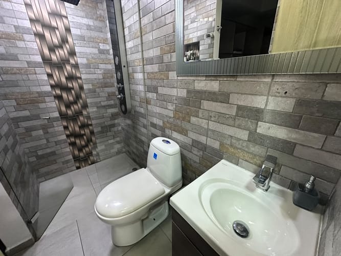 Apartamento de 2 alcobas en arriendo en El Poblado, Medellín, 63 m² · foto 18 de 19