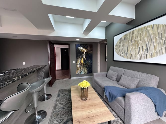 Apartamento de 2 alcobas en arriendo en El Poblado, Medellín, 63 m² · foto 3 de 19