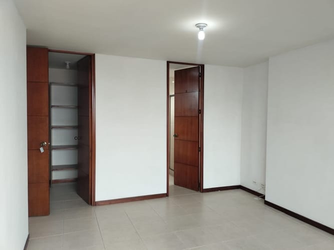 Apartamento de 3 alcobas en arriendo en El Poblado, Medellín, 117 m² · foto 12 de 17
