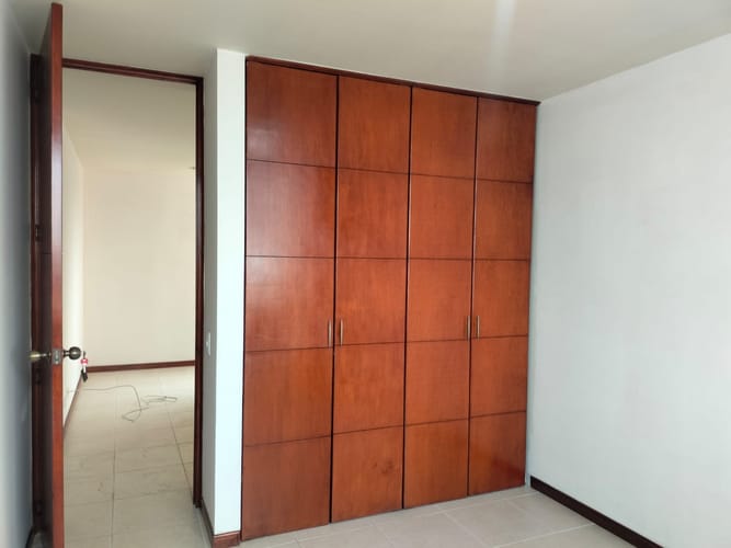 Apartamento de 3 alcobas en arriendo en El Poblado, Medellín, 117 m² · foto 11 de 17