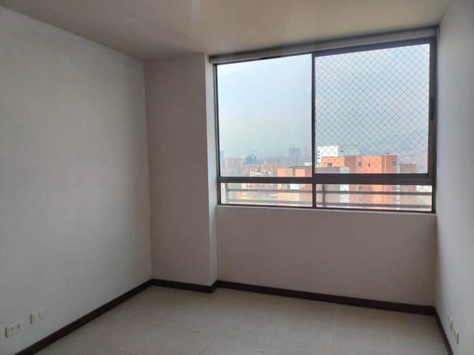 Apartamento de 3 alcobas en arriendo en El Poblado, Medellín, 117 m² · foto 14 de 17