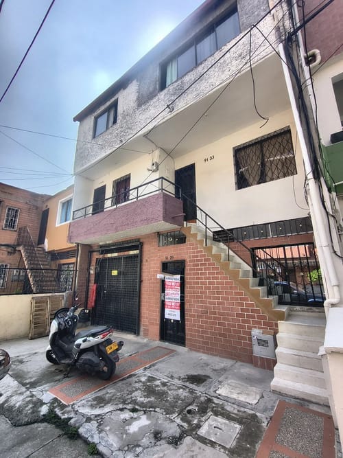 Apartamento de 2 alcobas en arriendo en Los Alcazares, Medellín, 80 m² · foto 3 de 10