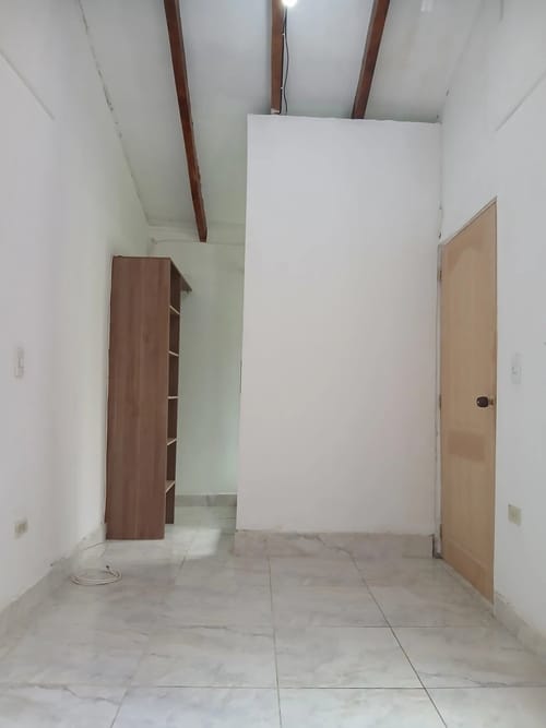 Apartamento de 4 alcobas en arriendo en Santa Teresita, Medellín, 70 m² · foto 4 de 10