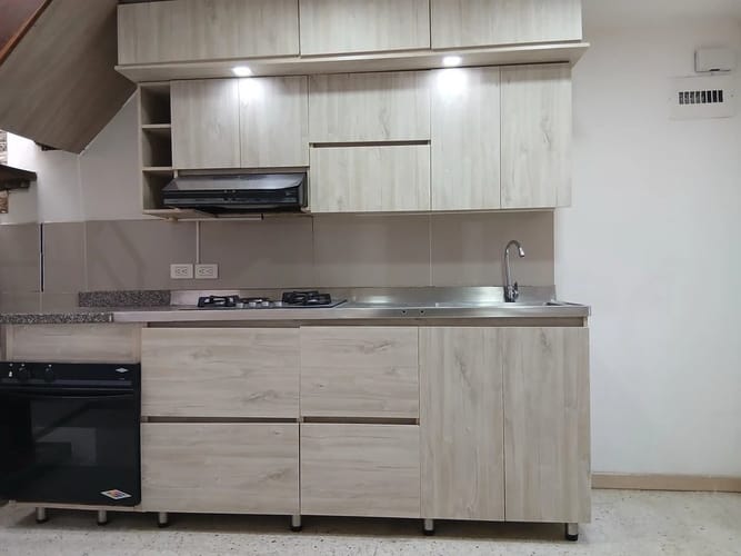 Apartamento de 4 alcobas en arriendo en Santa Teresita, Medellín, 70 m² · foto 5 de 10