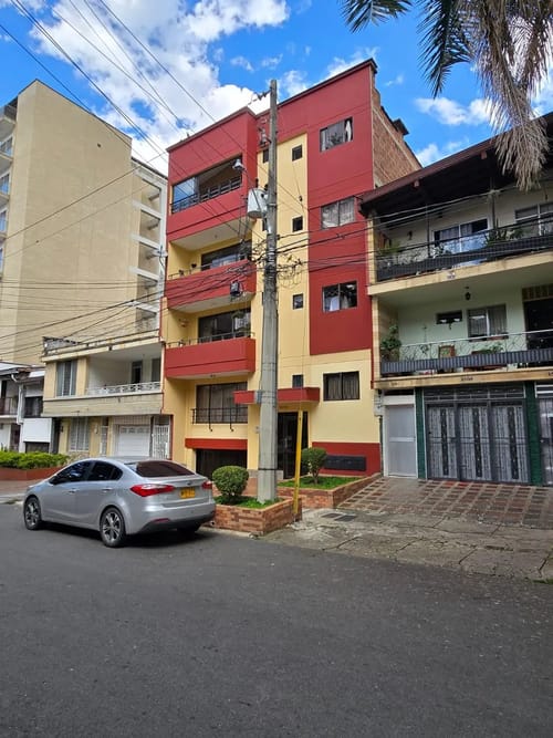 Apartamento de 4 alcobas en venta en Florida Nueva, Medellín, 125 m² · foto 1 de 10