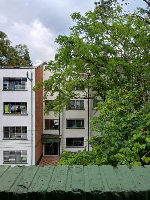 Apartamento de 3 alcobas en venta en La America, Medellín, 91 m² · foto 2 de 10