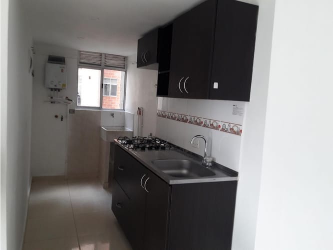 Apartamento de 2 alcobas en venta en Villas Del Sol, Bello, 37 m² · foto 3 de 10