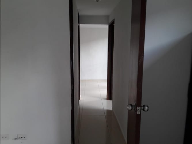 Apartamento de 2 alcobas en venta en Villas Del Sol, Bello, 37 m² · foto 6 de 10