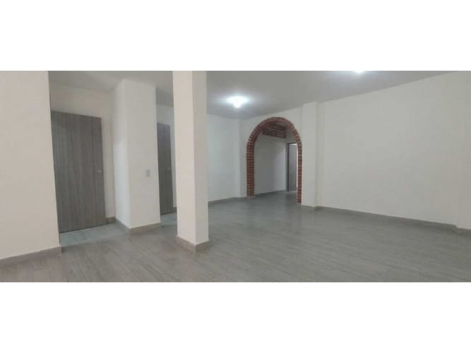 Casa de 2 alcobas en arriendo en Cristobal Colon, Cali, 70 m² · foto 3 de 14