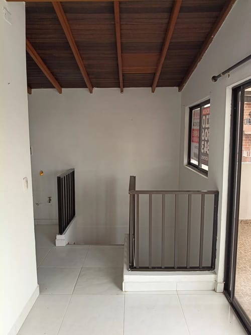 Apartamento de 4 alcobas en arriendo en Cucaracho, Medellín, 90 m² · foto 7 de 10