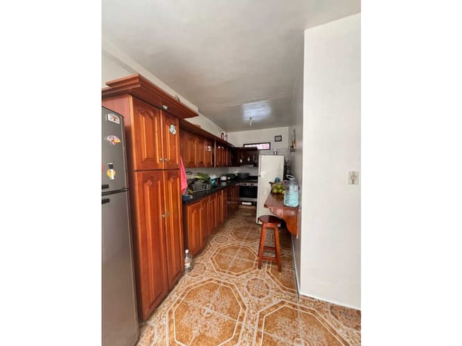 Casa de 5 alcobas en venta en Los Naranjos, Bogotá, 137 m² · foto 4 de 21