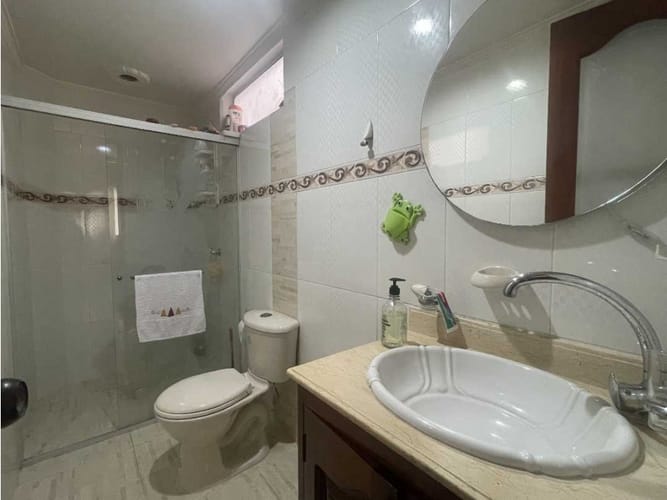 Casa de 5 alcobas en venta en Los Naranjos, Bogotá, 137 m² · foto 9 de 21