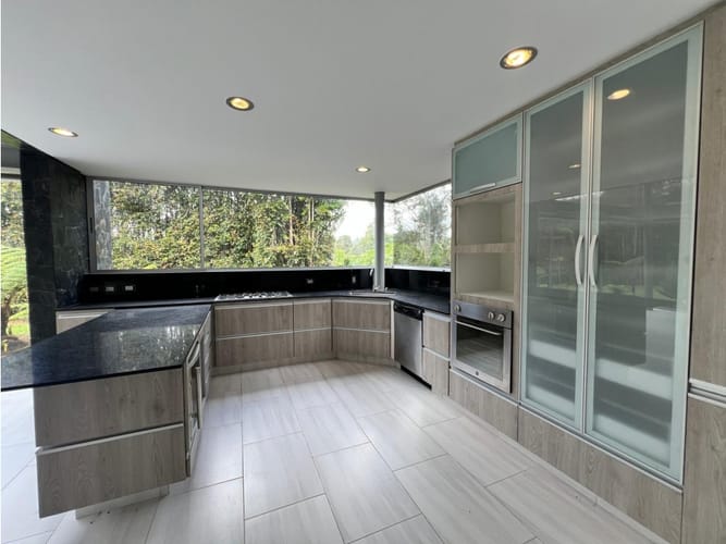 Casa de 4 alcobas en venta en Escobero, Medellín, 400 m² · foto 7 de 14