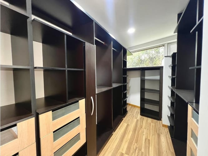 Casa de 4 alcobas en venta en Escobero, Medellín, 400 m² · foto 11 de 14