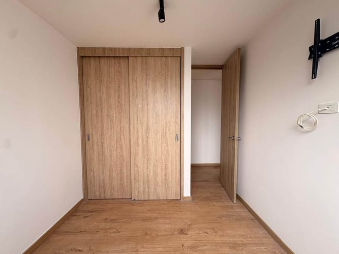 Apartamento de 3 alcobas en arriendo en Tres Esquinas, Sabaneta, 75 m² · foto 10 de 16