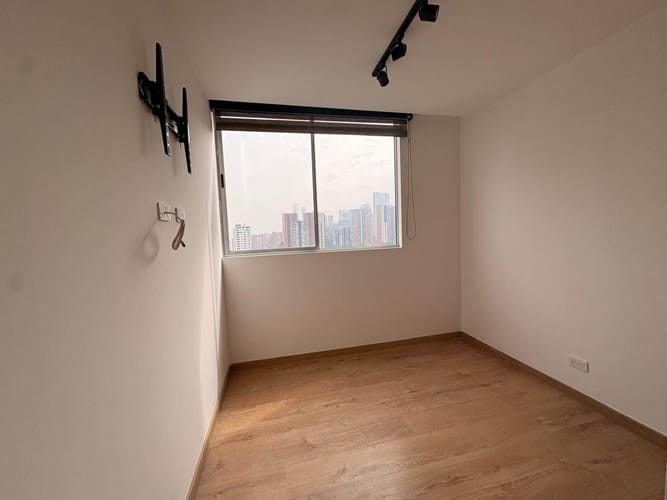 Apartamento de 3 alcobas en arriendo en Tres Esquinas, Sabaneta, 75 m² · foto 15 de 16