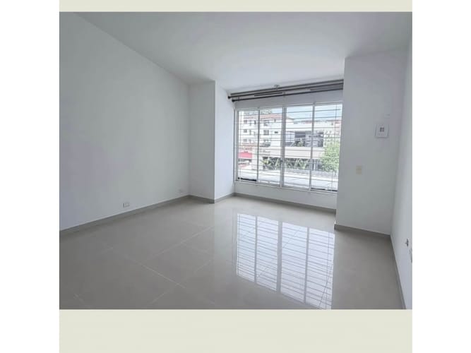 Casa de 6 alcobas en venta en Quintas De Don Simon, Cali, 286 m² · foto 6 de 8