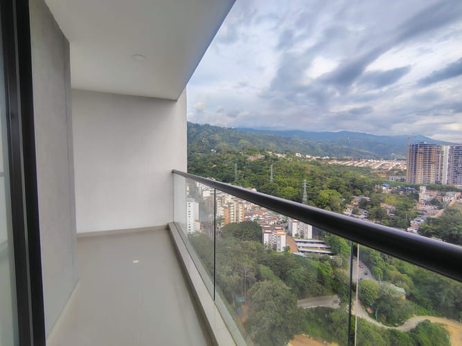 Apartamento de 2 alcobas en arriendo en La Floresta, Bucaramanga, 75 m² · foto 2 de 18