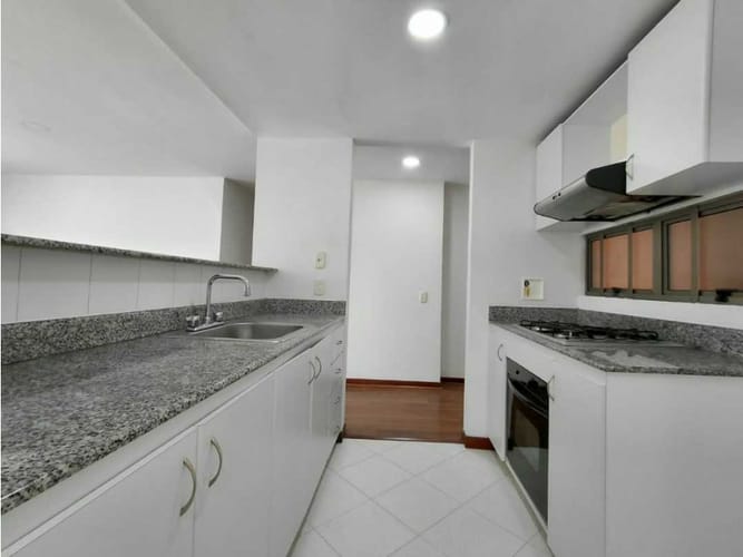Apartamento de 2 alcobas en arriendo en Otraparte, Envigado, 77 m² · foto 2 de 21