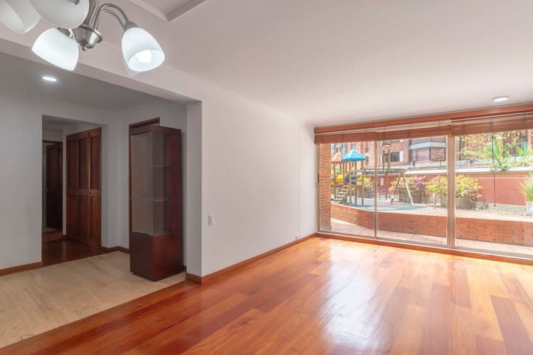 Apartamento de 2 alcobas en venta en Molinos Norte, Bogotá, 95 m² · foto 2 de 18